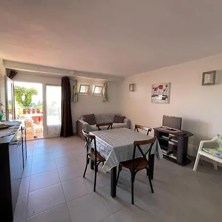 Tres Joli T2 40 M2 Avec Piscine * La Croix-Valmer